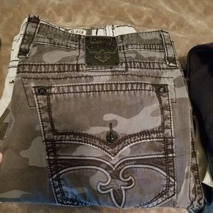 Mens camo rock revival